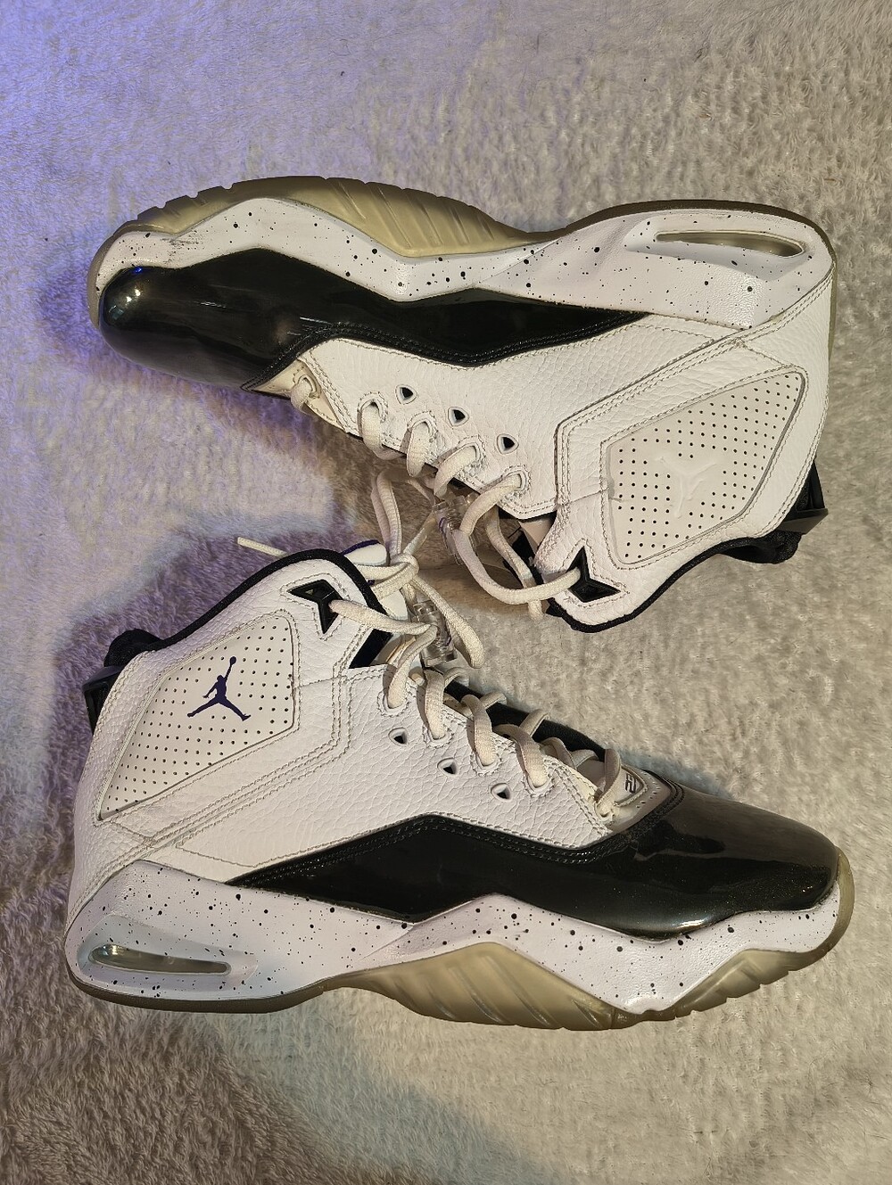 Jordan Boys' High Top Sneakers White Black Purple CK1425-115 Size 7Y